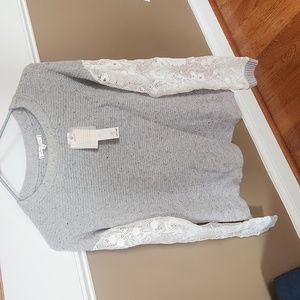 Brand new Willow and Clay small sweater